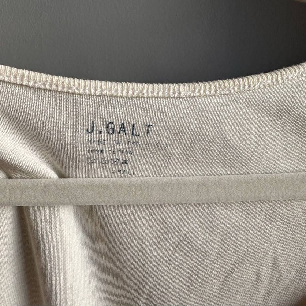 Brandy Melville J. Galt Monet / Ashlyn V Neck Crop Top in White - Picture 5 of 5